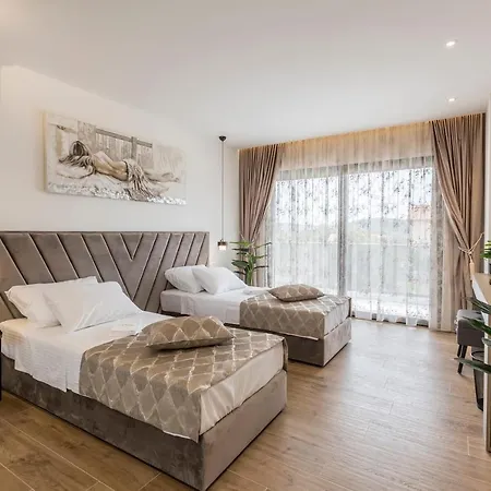 Villa Luxury Diana With Heated Pool And Jacuzzi *