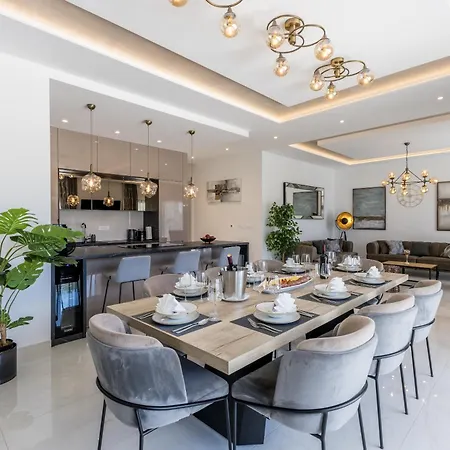 Villa Luxury Diana With Heated Pool And Jacuzzi *