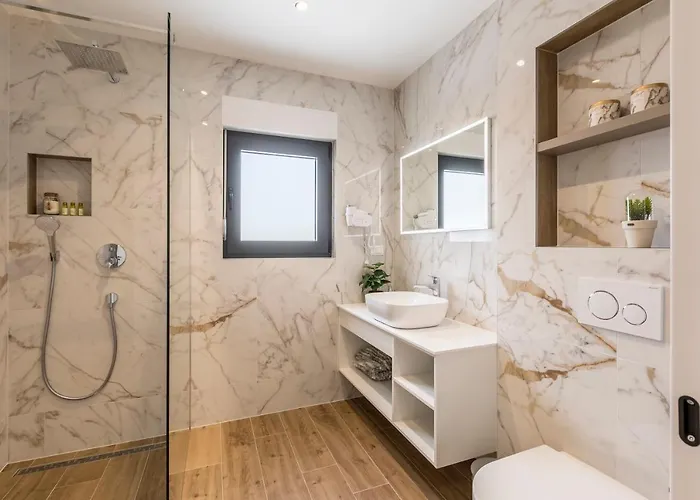 Villa Luxury Diana With Heated Pool And Jacuzzi *