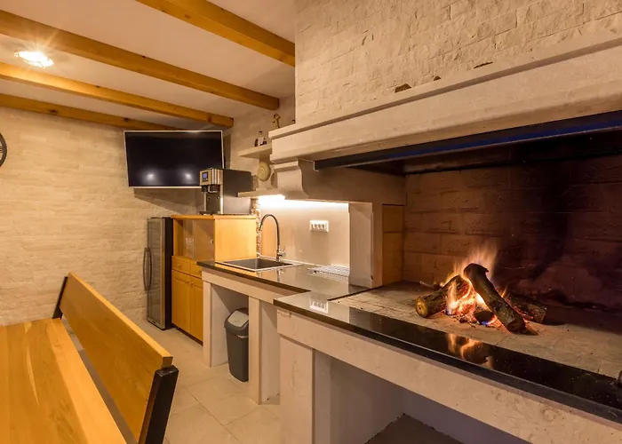 Villa Luxury Diana With Heated Pool And Jacuzzi