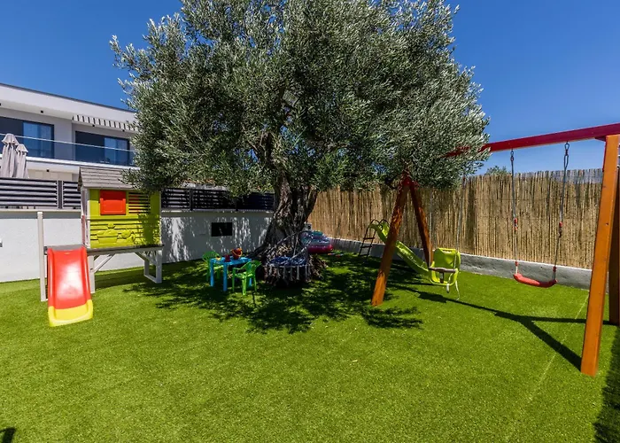 Villa Luxury Diana With Heated Pool And Jacuzzi *