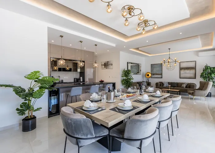 Villa Luxury Diana With Heated Pool And Jacuzzi *